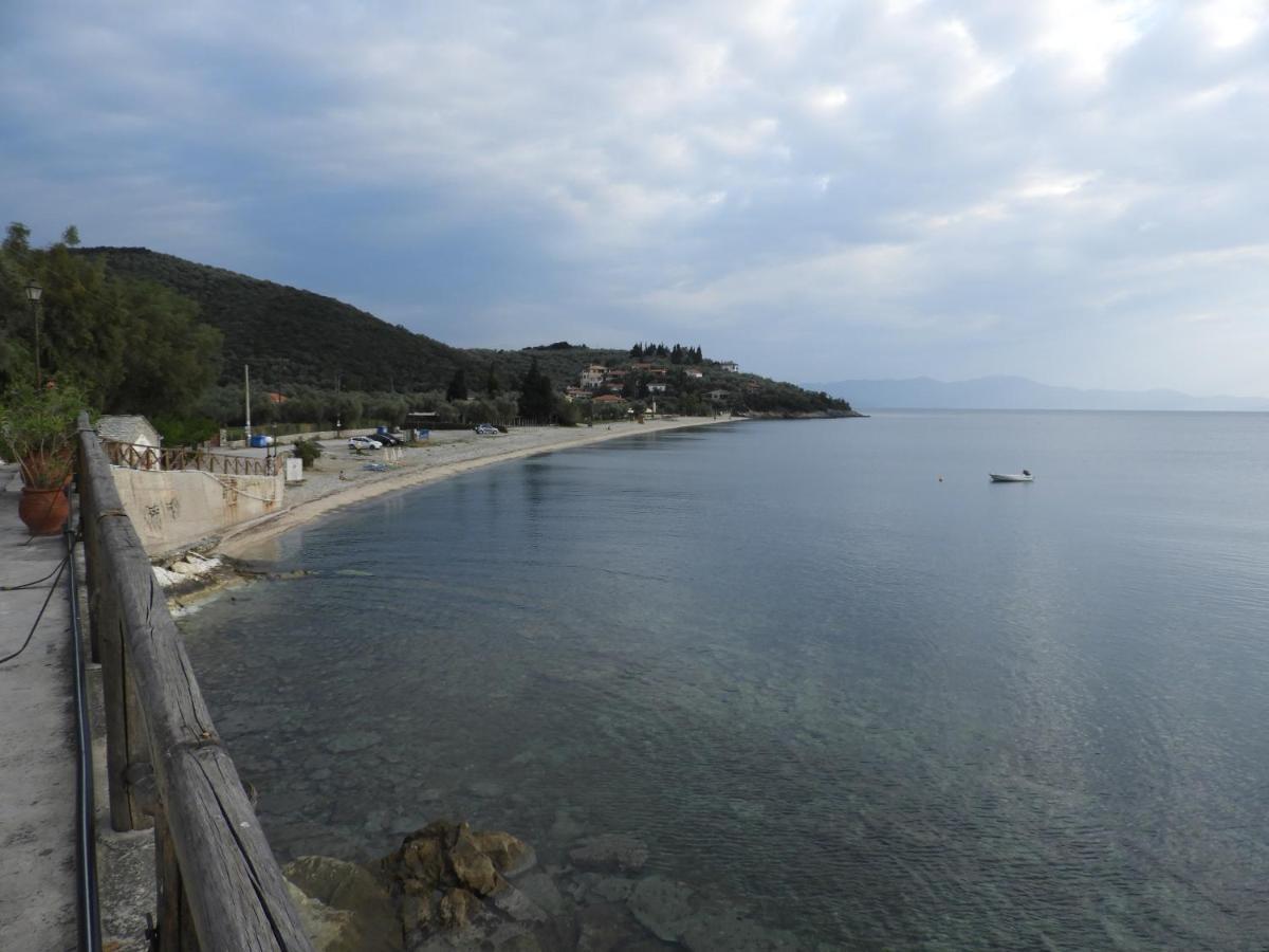 Villa Imelda Afissos Bagian luar foto