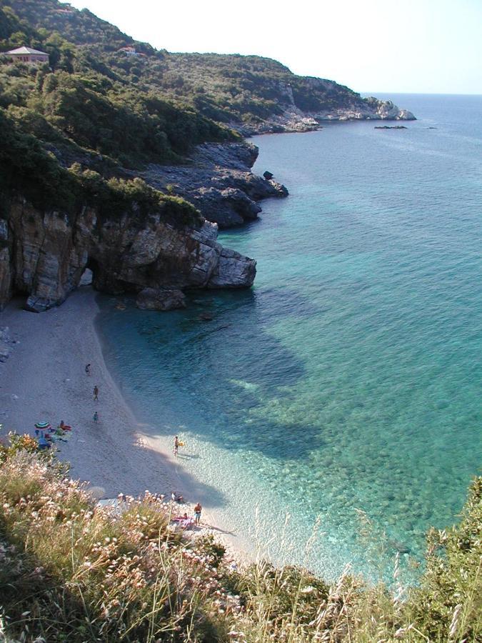 Villa Imelda Afissos Bagian luar foto